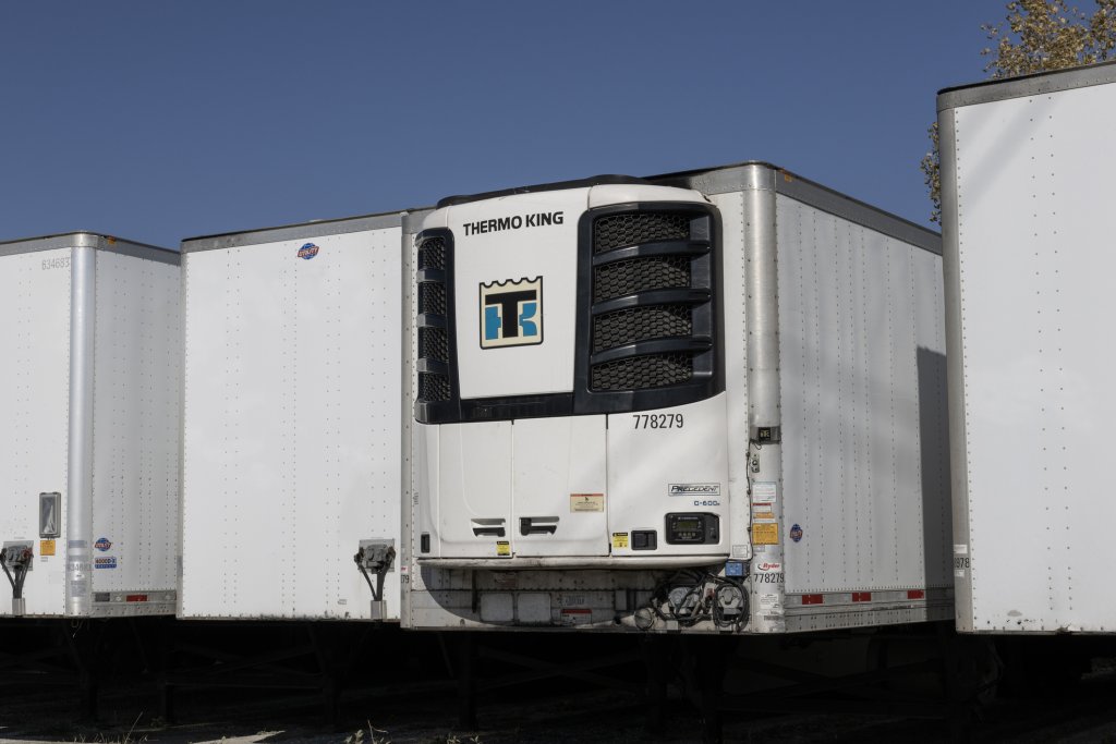 back of reefer truck 